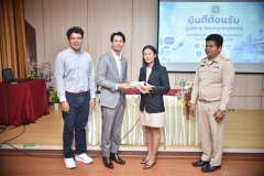 LINE_ALBUM_11-พ.ค.-ศึกษาดูงาน_260514_55
