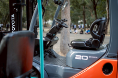 LINE_ALBUM_11-ธ.ค.-2568-รับมอบ-รถโฟร์คลิฟท์_251211_101