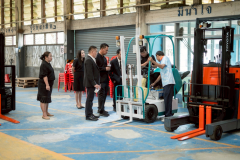 LINE_ALBUM_11-ธ.ค.-2568-รับมอบ-รถโฟร์คลิฟท์_251211_14