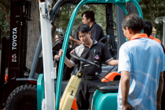 LINE_ALBUM_11-ธ.ค.-2568-รับมอบ-รถโฟร์คลิฟท์_251211_59