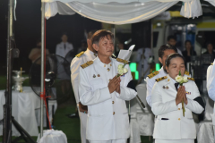 LINE_ALBUM_31-พ.ค-พิธีพระราชทานพุ่มดอกบัวประดิษฐ์_260719_38