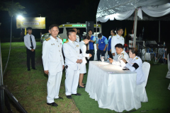 LINE_ALBUM_31-พ.ค-พิธีพระราชทานพุ่มดอกบัวประดิษฐ์_260719_74